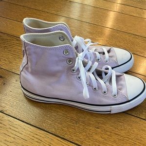 Light purple high top converse